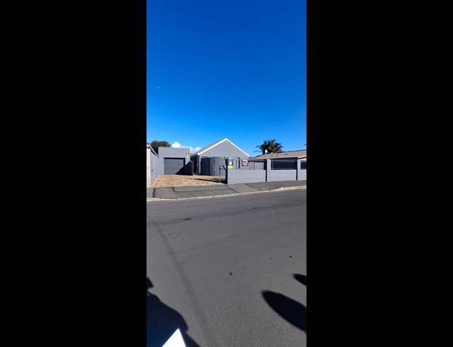 3 BEDROOM HOUSE FOR SALE IN TOWNSEND ESTATE
